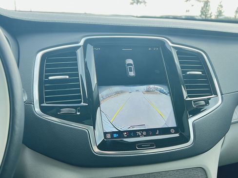 Certified 2023 Volvo XC90 T8 Ultimate w/ Protection Package Premier image 19