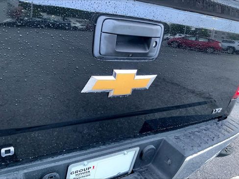 Used 2017 Chevrolet Silverado 1500 LTZ AWD/4WD image 10