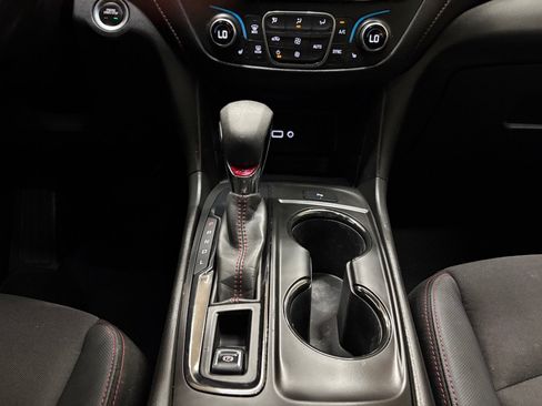 Used 2022 Chevrolet Equinox RS w/ Infotainment Package FWD image 45