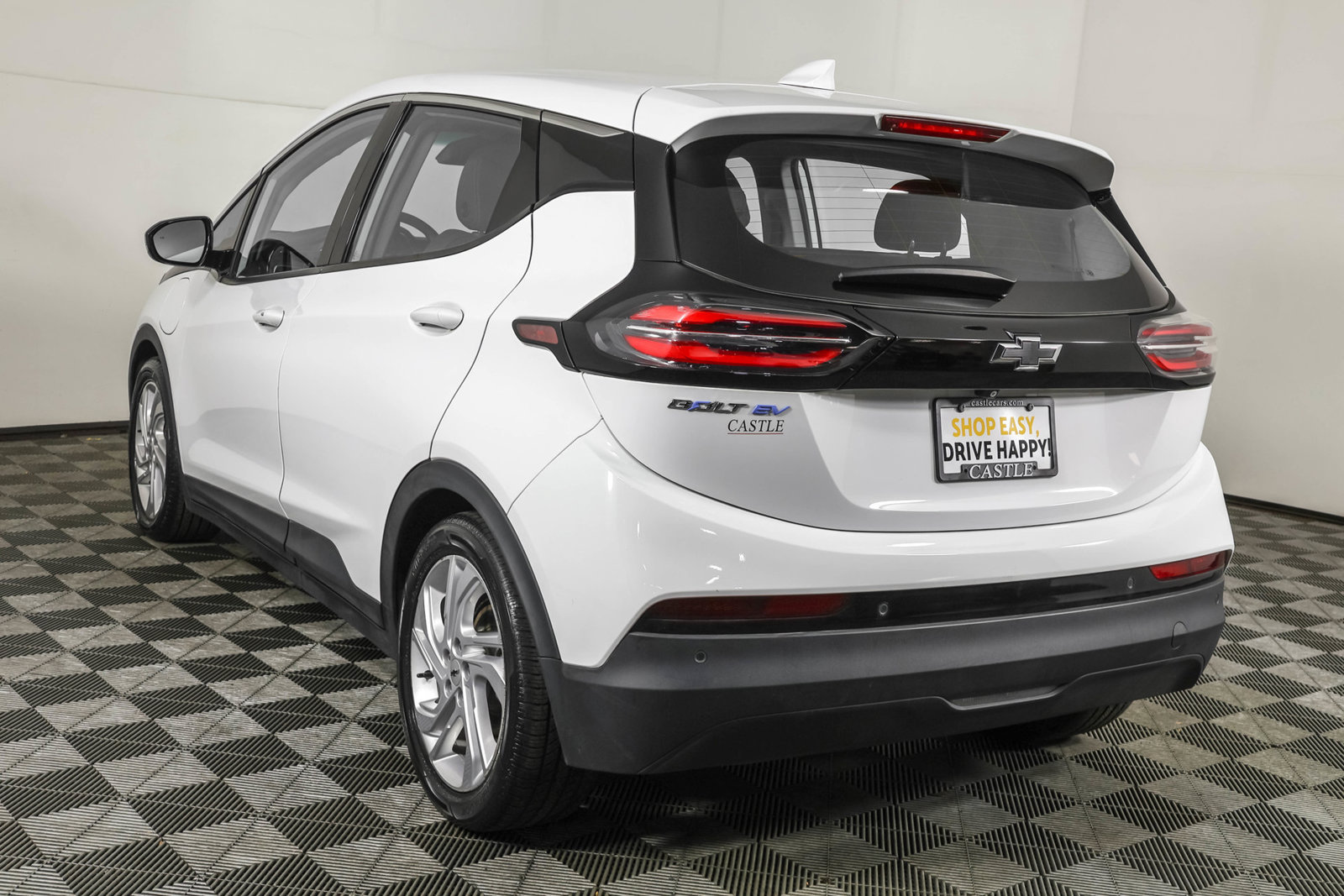 Used 2023 Chevrolet Bolt LT w/ Driver Confidence Package FWD image 17
