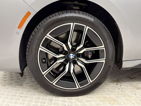 Certified 2024 BMW 760i xDrive w/ Executive Package AWD/4WD image 13