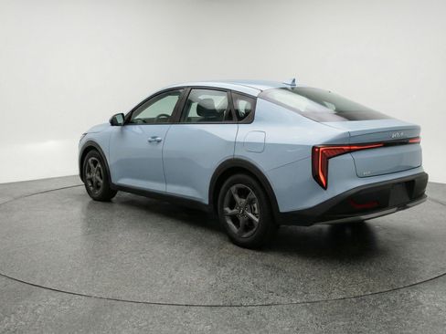 Used 2025 Kia K4 FWD image 6