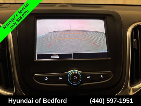 Used 2022 Chevrolet Equinox LT FWD image 17