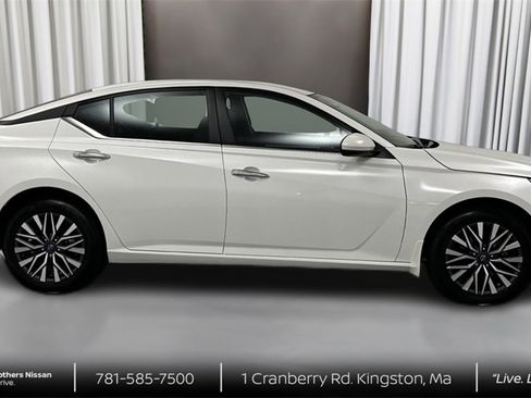 Certified 2023 Nissan Altima 2.5 SV image 4
