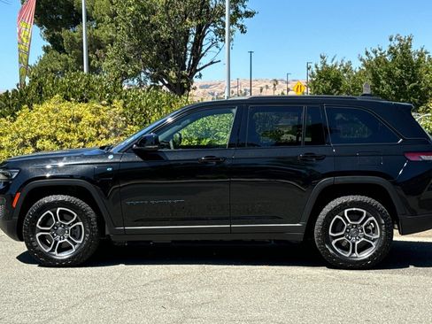 New 2023 Jeep Grand Cherokee Trailhawk image 6
