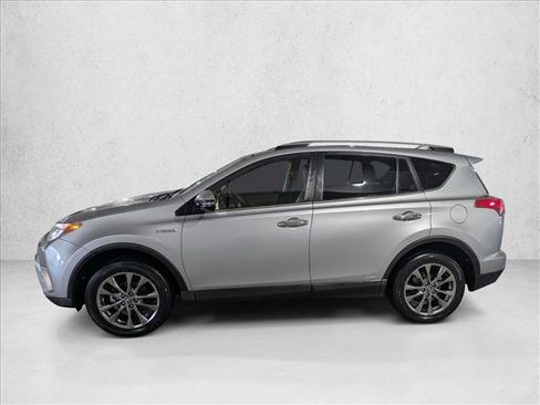 Used 2018 Toyota RAV4 Limited image 7