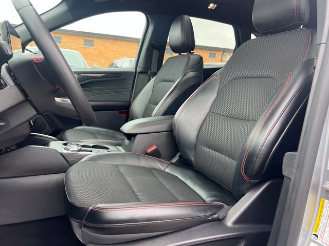 Certified 2024 Ford Escape ST-Line w/ Tech Pack #1 AWD/4WD image 19