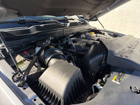 Used 2019 RAM 2500 Big Horn image 38