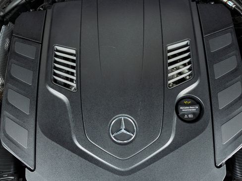 Used 2020 Mercedes-Benz S 560 Sedan image 12