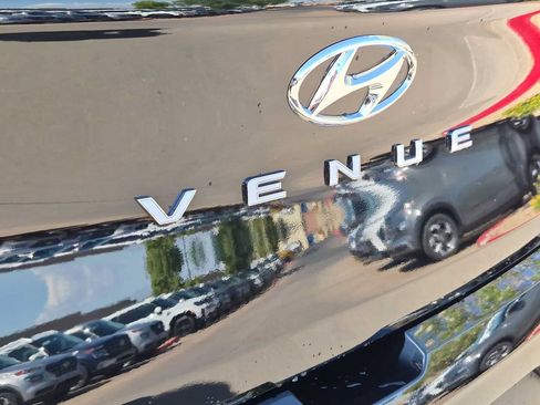 New 2026 Hyundai Venue SEL FWD image 12