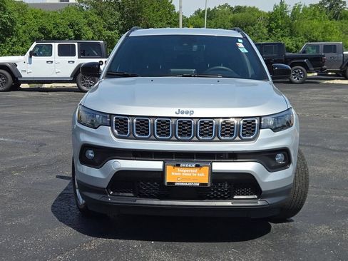 Certified 2025 Jeep Compass Latitude AWD/4WD image 5