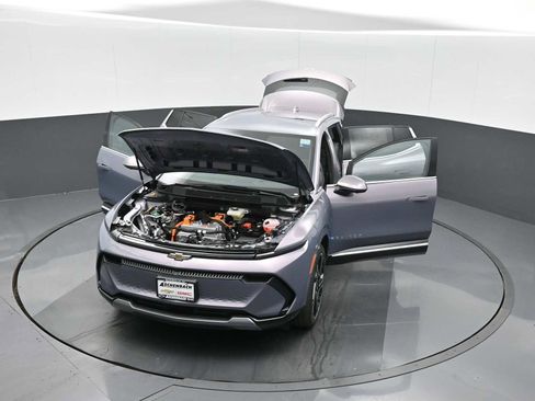 New 2026 Chevrolet Equinox EV LT image 27