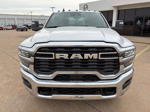 New 2026 RAM 2500 Big Horn AWD/4WD image 5