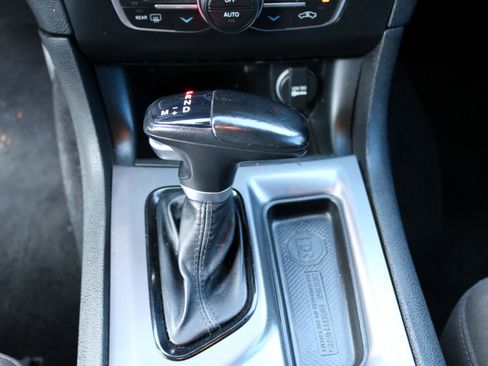 Used 2020 Dodge Charger SXT w/ Blacktop Package image 27