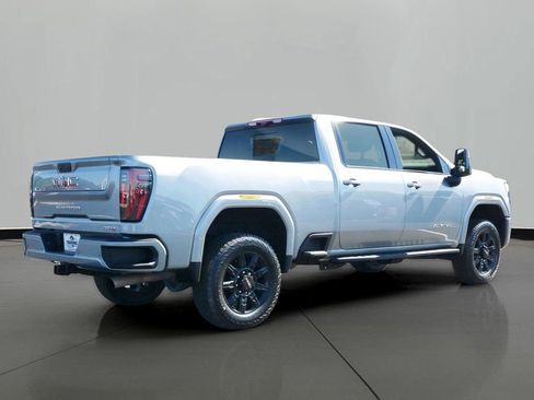 Used 2024 GMC Sierra 3500 AT4 w/ AT4 Premium Plus Package image 3