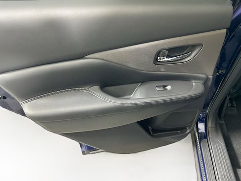 Used 2024 Nissan Murano SV image 25