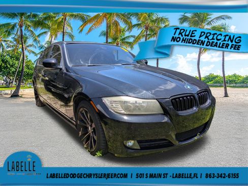 Used 2011 BMW 328i Sedan RWD image 2