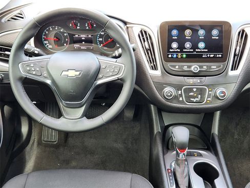 Used 2025 Chevrolet Malibu RS image 26
