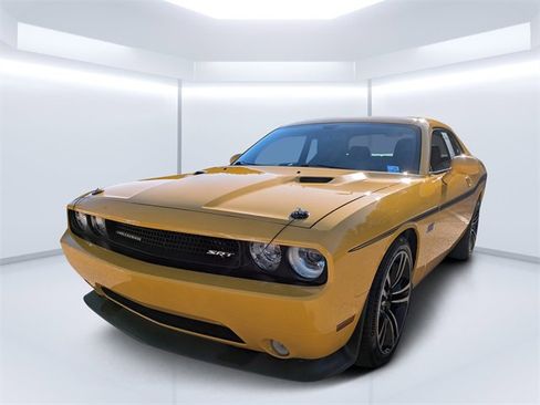 Used 2012 Dodge Challenger SRT8 Yellow Jacket w/ Premium Sound Group image 7