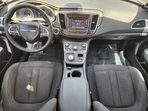 Used 2015 Chrysler 200 Limited w/ Convenience Group FWD image 27