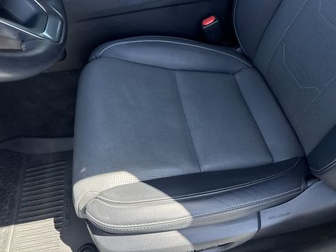 Used 2024 Lexus GX 550 w/ Accessory Package (2T) AWD/4WD image 11