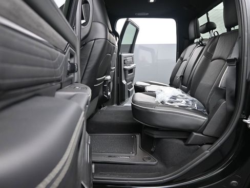 New 2026 RAM 2500 Limited AWD/4WD image 13