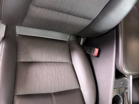 Used 2016 Chevrolet Impala LT w/ Convenience Package FWD image 42