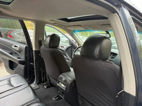 Used 2016 Nissan Pathfinder SL w/ SL Premium Package AWD/4WD image 13