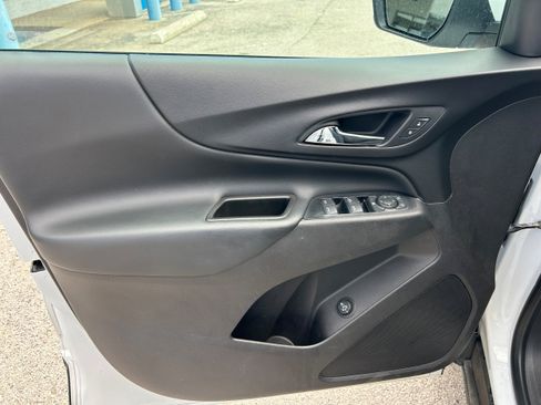 Used 2019 Chevrolet Equinox LT FWD image 13