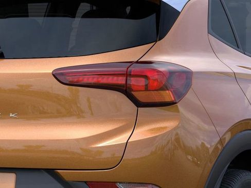 Certified 2026 Buick Encore GX Preferred w/ Comfort Package image 13