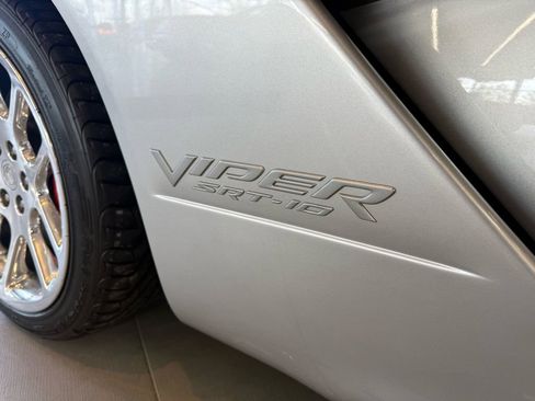 Used 2004 Dodge Viper SRT-10 image 50