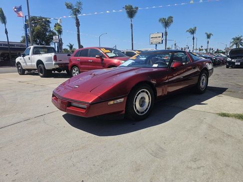 Used 1987 Chevrolet Corvette Coupe image 3