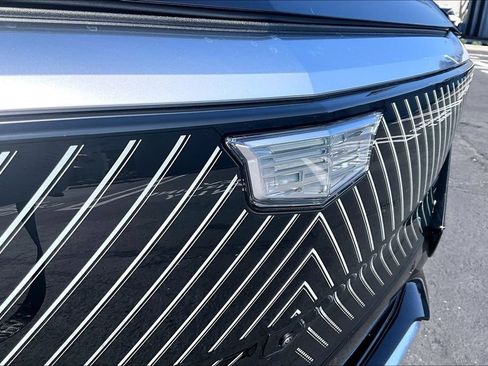 New 2026 Cadillac Lyriq Luxury w/ LPO, Floor Liner Package RWD image 20