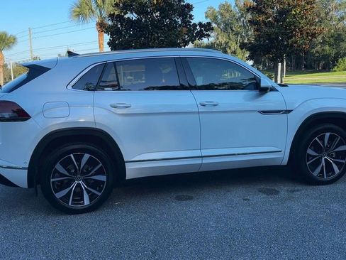 New 2026 Volkswagen Atlas Cross Sport SEL Premium R-Line image 9