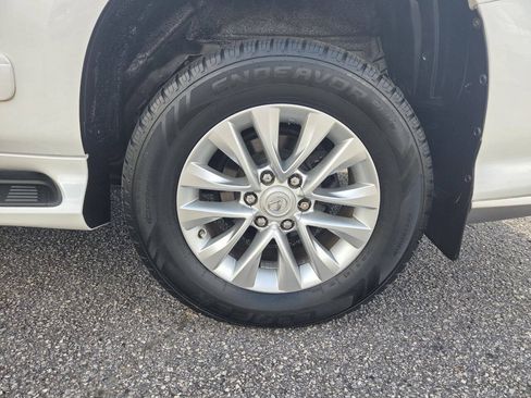 Used 2017 Lexus GX 460 Premium AWD/4WD image 5
