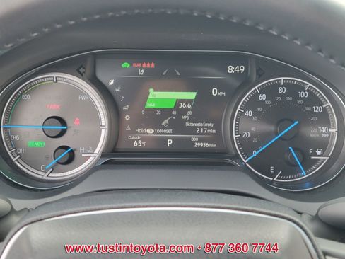 Certified 2024 Toyota Venza XLE AWD/4WD image 19