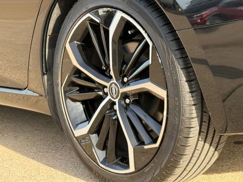 Used 2024 Nissan Altima 2.5 SR image 10