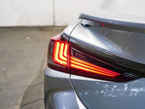 Used 2024 Lexus ES 350 F Sport w/ Accessory Package (Z1) FWD image 11