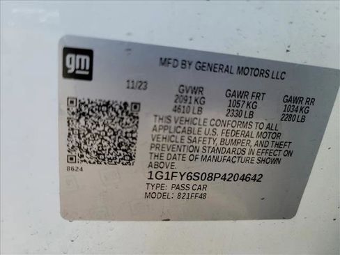 Used 2023 Chevrolet Bolt EUV LT w/ Convenience Package image 22