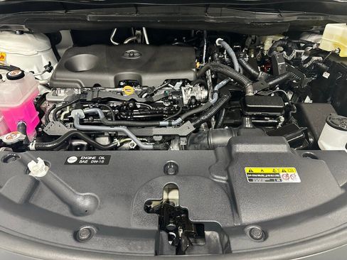 Used 2025 Toyota Sienna LE image 70