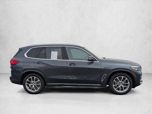 Used 2021 BMW X5 sDrive40i w/ Premium Package 2 image 4