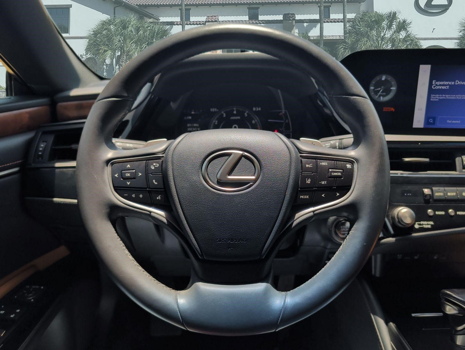 Used 2023 Lexus ES 350 w/ Premium Package FWD image 13