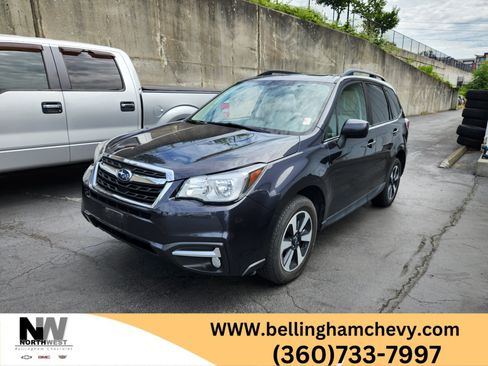 Used 2017 Subaru Forester 2.5i Premium AWD/4WD image 1