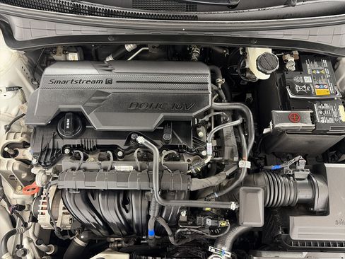 Certified 2022 Hyundai Elantra SEL FWD image 13