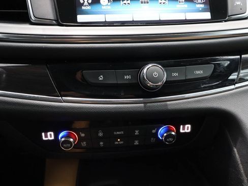 Used 2018 Buick Enclave Premium FWD image 25