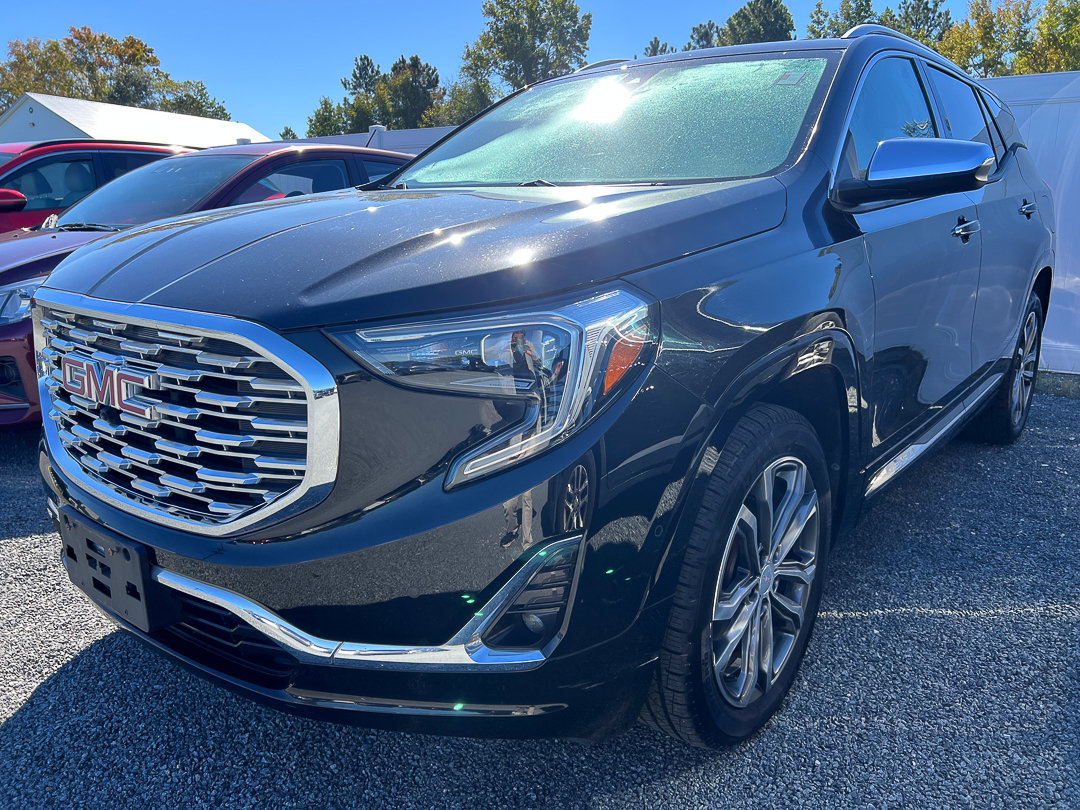 Used 2018 GMC Terrain Denali w/ Advanced Safety Package AWD/4WD image 2