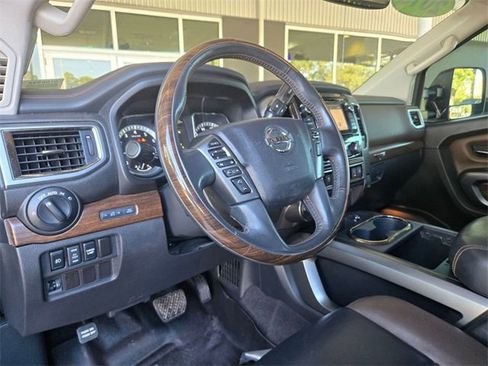 Used 2016 Nissan Titan Platinum Reserve image 10