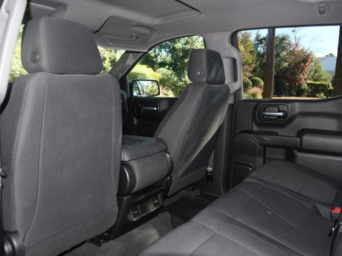 Used 2021 Chevrolet Silverado 1500 Custom image 14