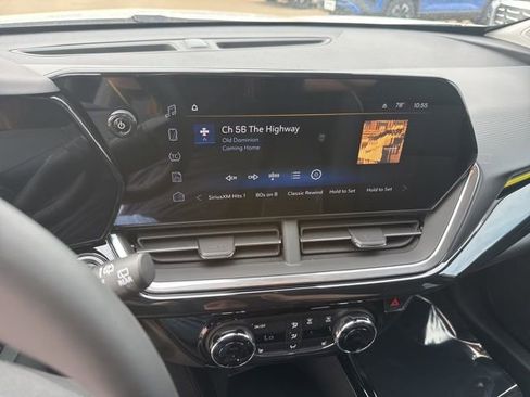 New 2026 Chevrolet Trax ACTIV w/ Driver Confidence Package FWD image 24