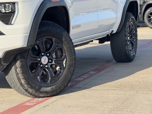 Used 2023 GMC Canyon Elevation w/ Trailering Package RWD image 12